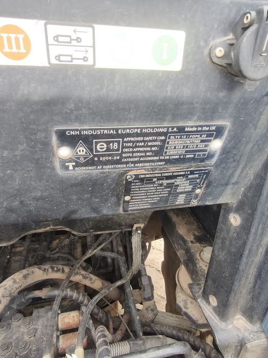 New Holland T7060