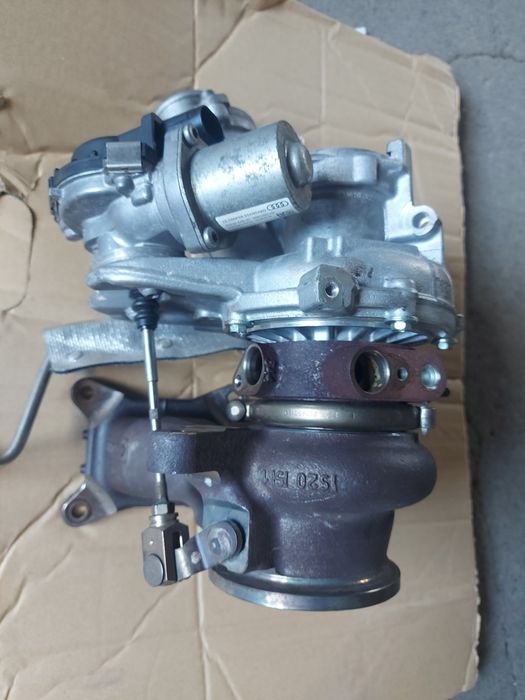 Turbina vw skoda 2.0 tfsi  06K 145 702 R
