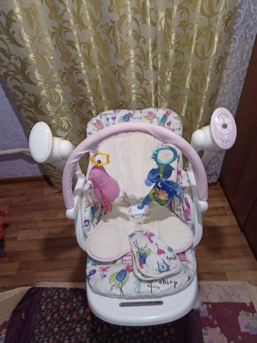 Продам крісло-гойдалку від народження до трьох років