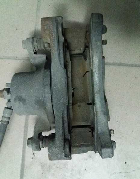 Суппорт левый Нисан Лиф Nissan Leaf 2015 гв в хорошем состоянии