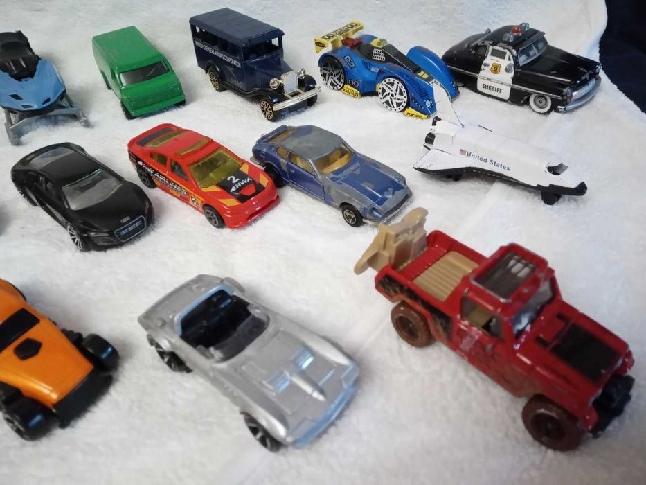 Металеві машинки. Різні.