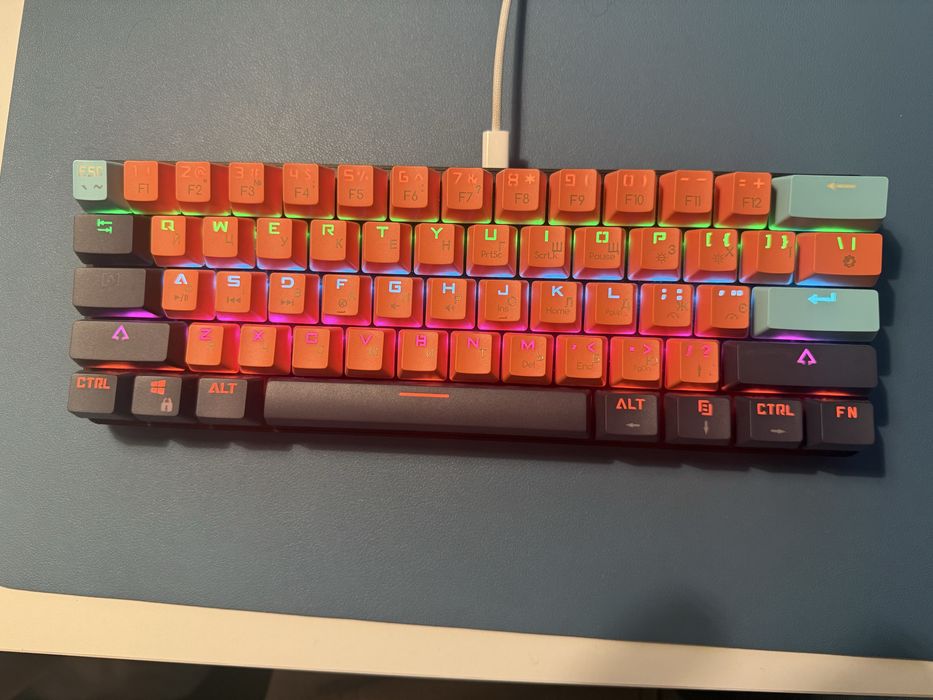 Механічна клавіатура 60% з RGB, укр розкладка