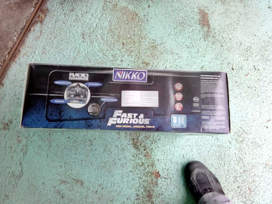 Dodge Charger R/T e Nissan 350 Z a 1/16 da Fast & Furious, como novos!