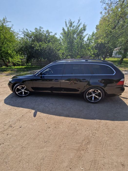 Продам BMW e 61.