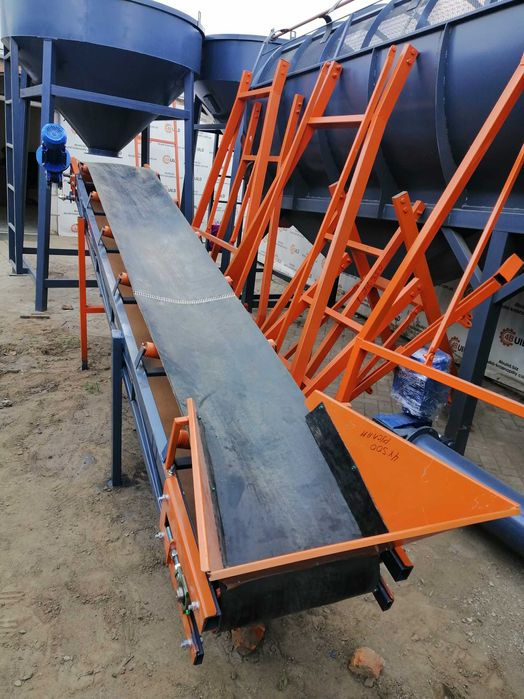 Ленточный погрущик ЛТ-5-500, конвеер, стрічковий транспортер на шасі