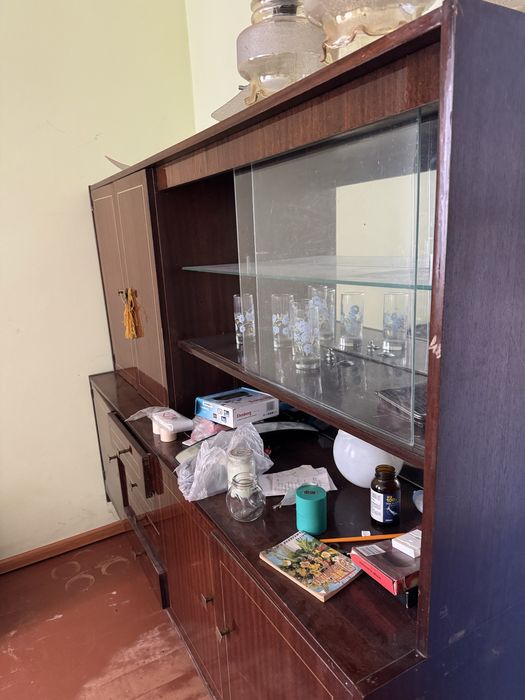 Сервант / шафа-стінка в ретро стилі. САМОВИВІЗ