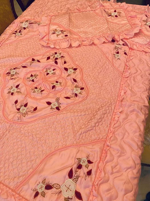 Покрывало 150*200 и две наволочки