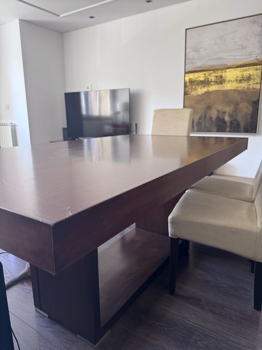 Mesa Madeira Extensivel 240cm e cadeiras