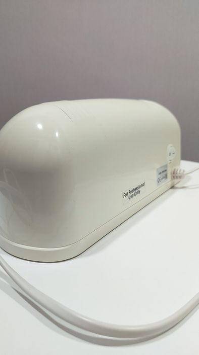 УФ лампа для нігтів 9 Вт