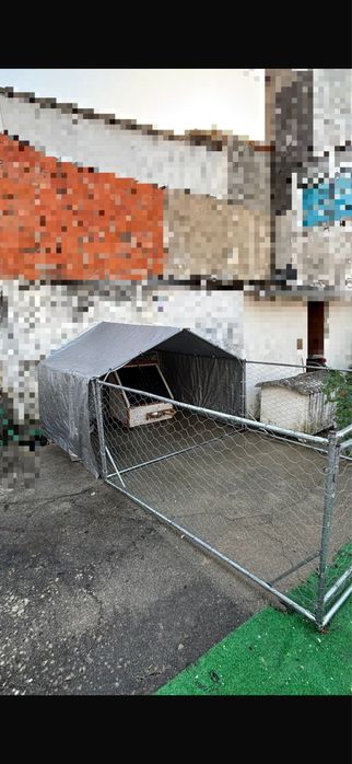 Canil exterior galvanizado 5x2x1,5 m com cobertura