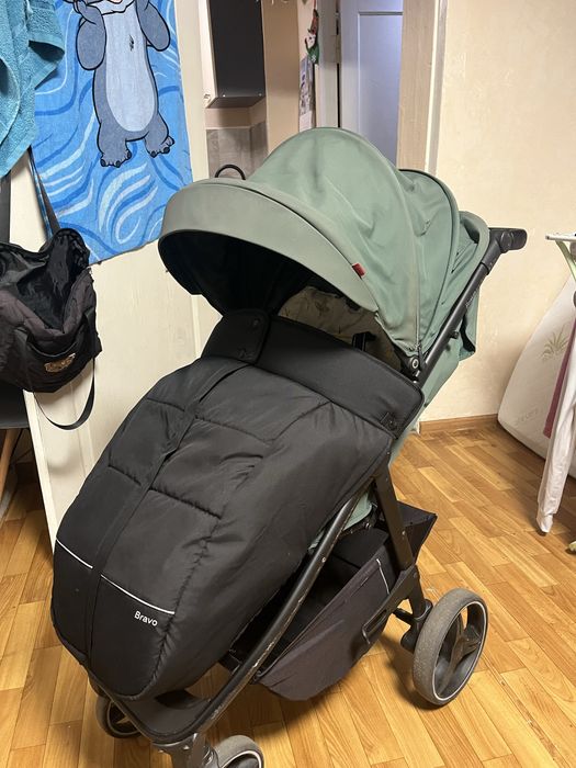 Продам прогулянкову коляску Carrello Bravo