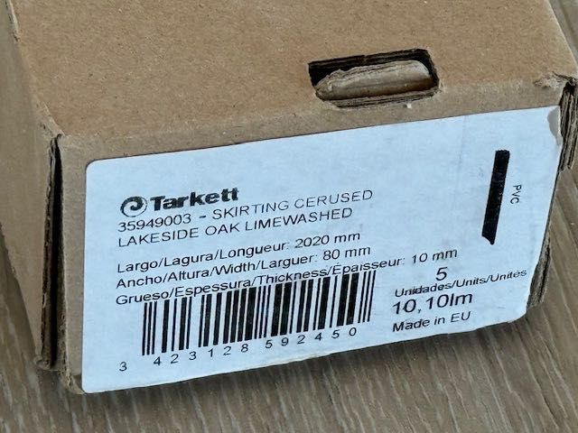 Rodapé decorativo para LVT - Lakeside Oak GREYWASHED