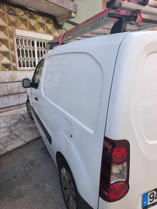Citroën Berlingo 1.6 Turbo • 3 Lugares • 2014
