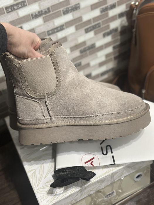 Уггі жіночі натуральний замш і бавовна 41 повний розмір