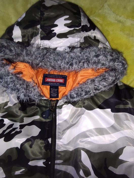 Куртка  GARMENT JORDAN розмір L