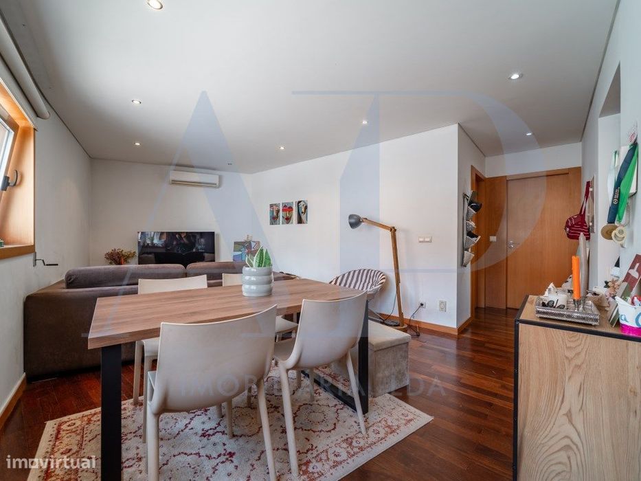 Apartamento T1 com Terraço em Fermentões