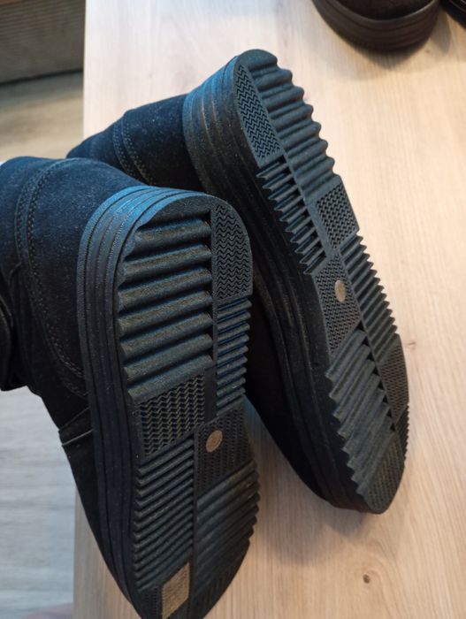 41 Hit! Sneakersy na koturnie House