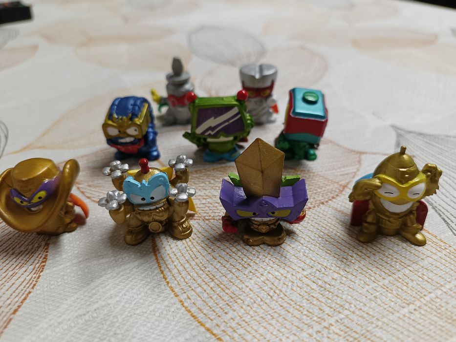 Unikatowe figurki super zings