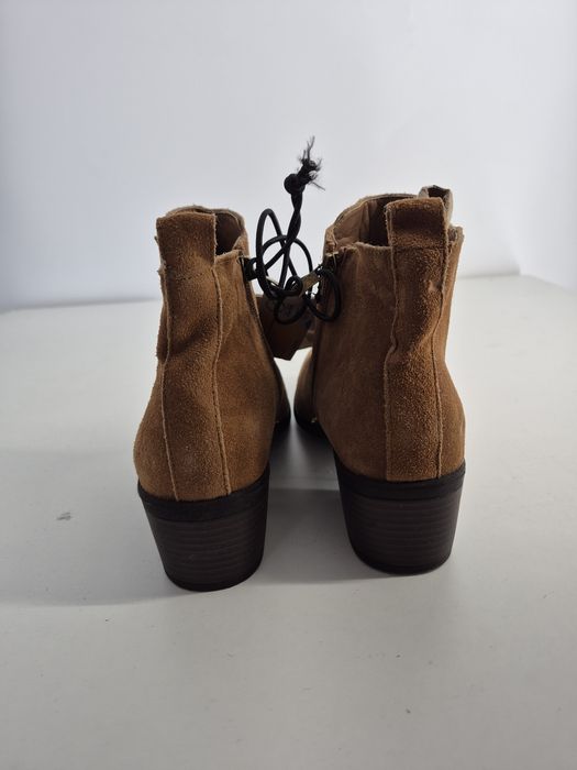 Botki damskie zamszowe nowe 39