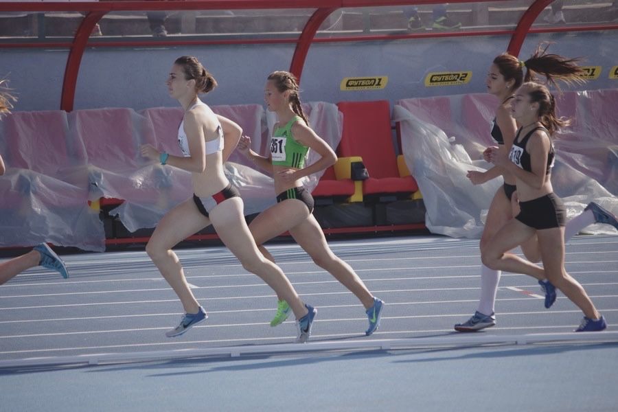 Персональний тренер з бігу / легкої атлетики фітнесу онлайн