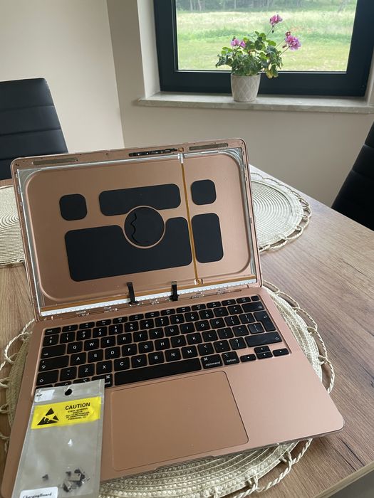 Macbook Air M1 2020 bez matrycy