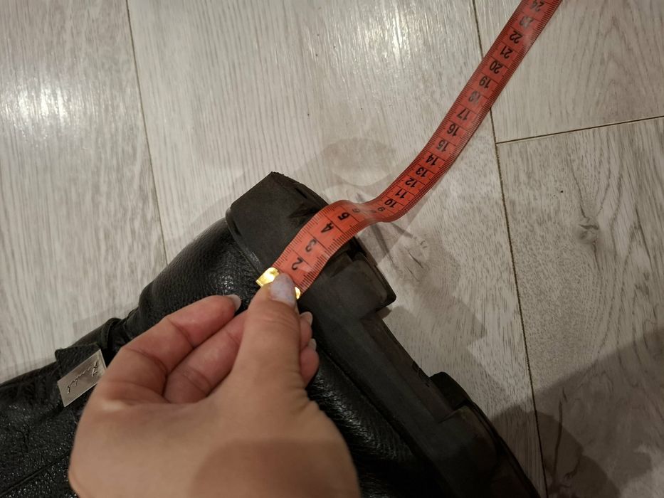 Жіночі сапожки 25.5 устілка,шкіра