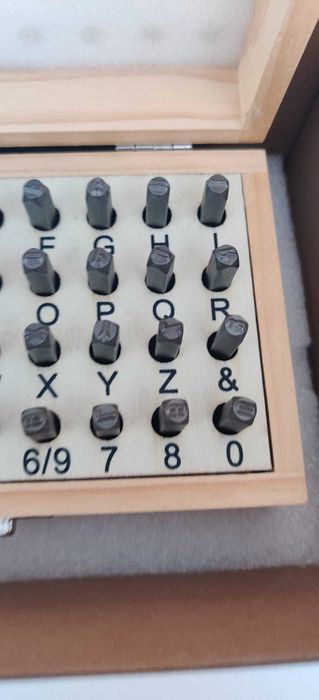 Carimbos metálicos Alfabeto