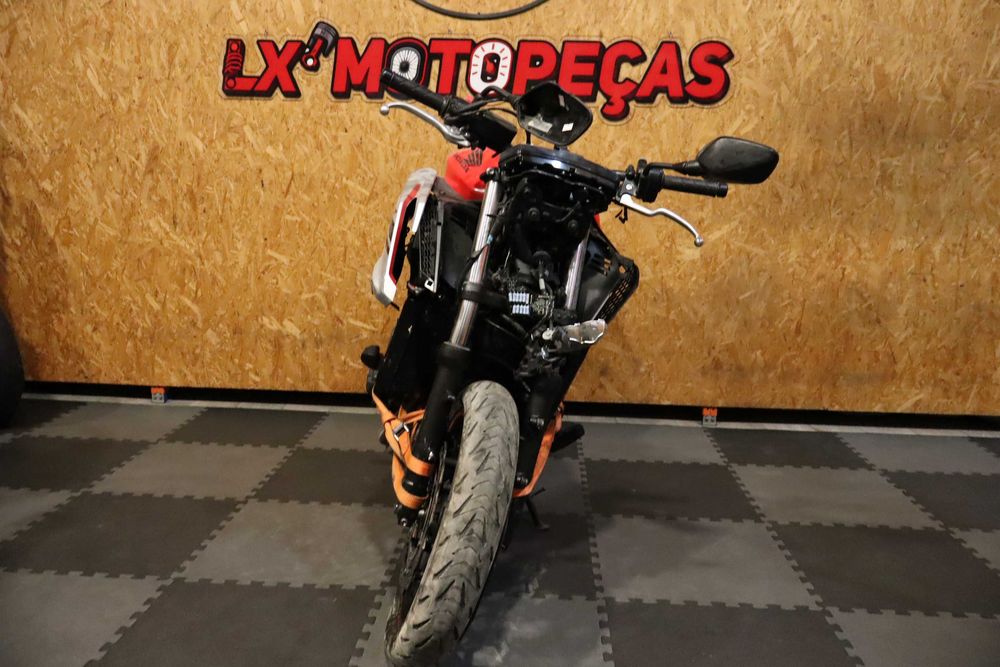 Honda CB650F ano 2018 para peças