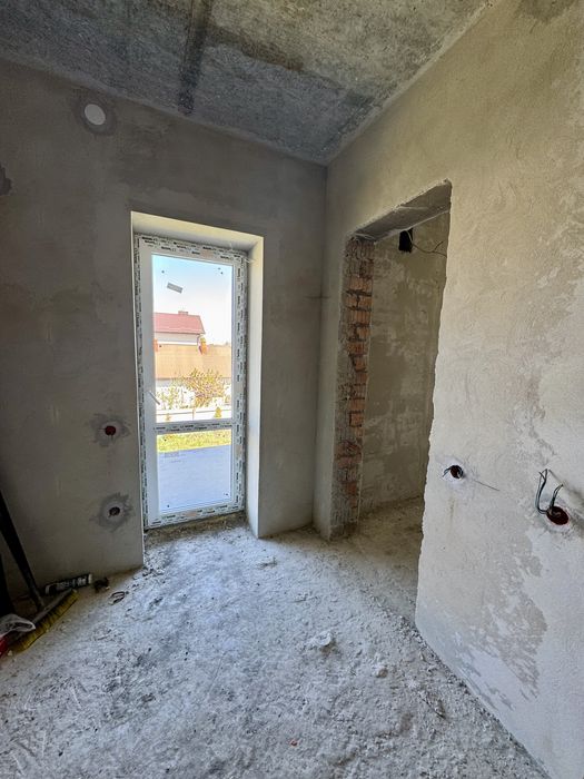 Продаж окремого будинку в Конопниці