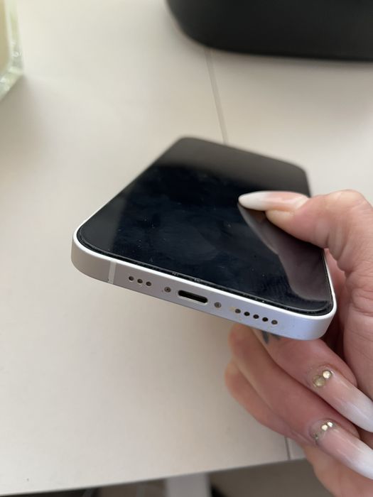 Iphone 12 zadbany