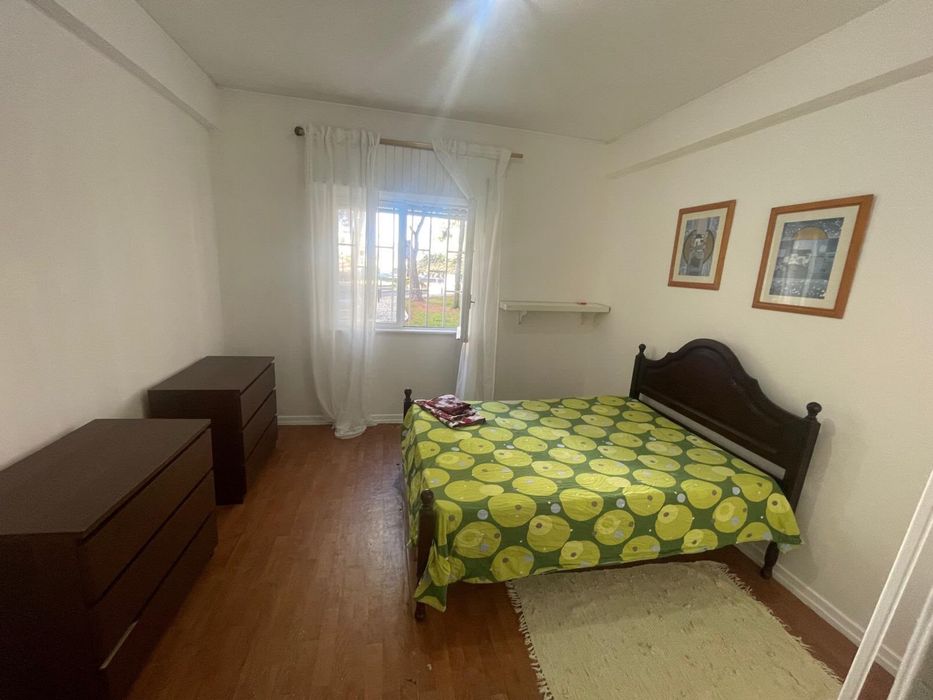 Arrenda-se quarto, Oeiras