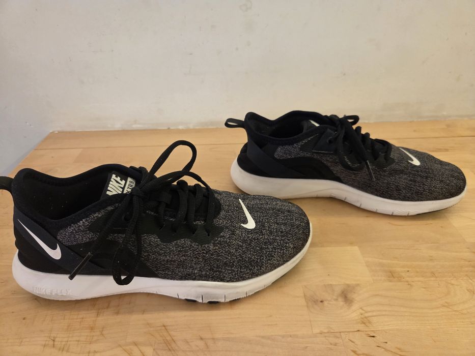 buty sportowe nike