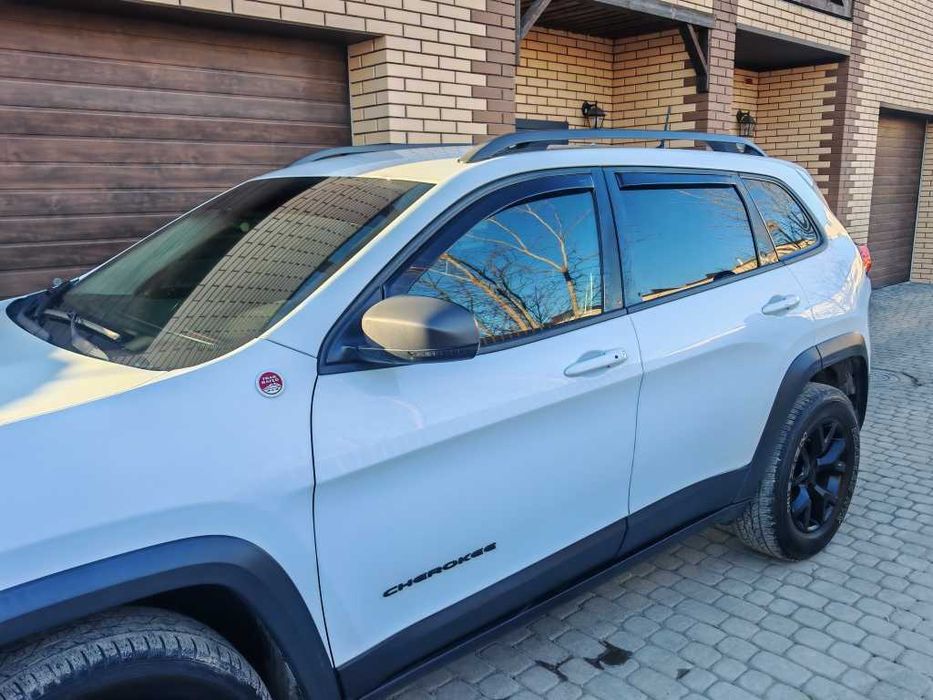 Продам Jeep Cherokee TrailHawk Elit 2015/2016