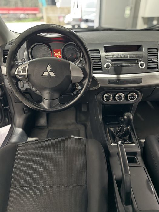 MITSUBISHI LANCER NACIONAL