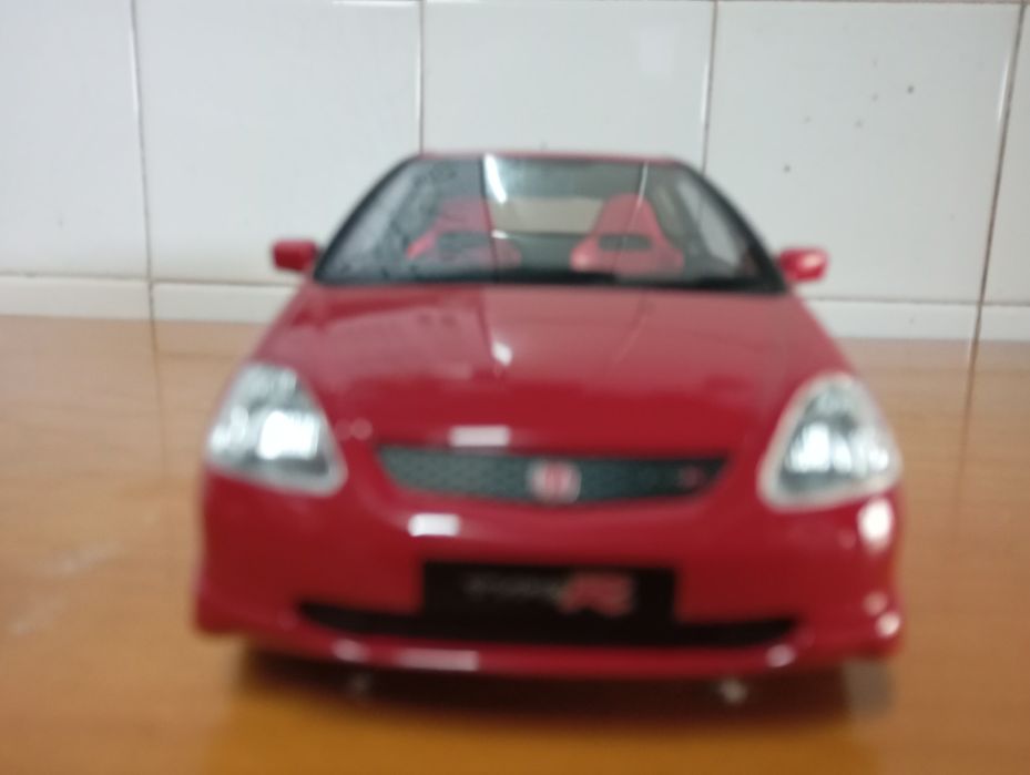 Miniaturas de carros 1.18
