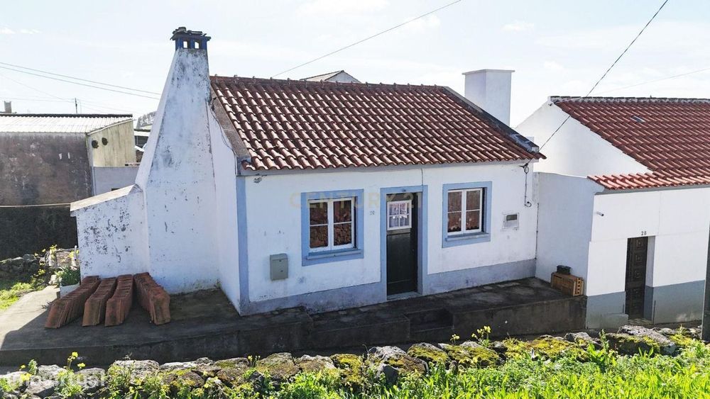 Moradia T2 em Santa Bárbara, Angra do Heroísmo