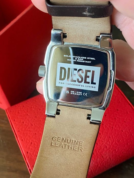Оригінальний годинник DIESEL