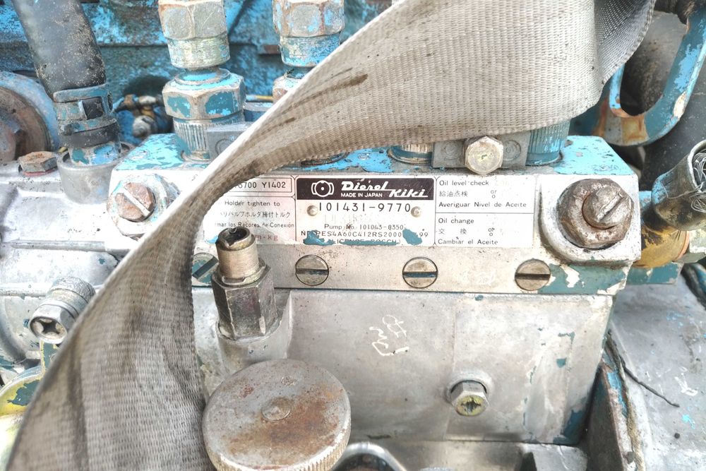 Motor Nissan SD22 2.2 diesel & caixa manual de 5 velocidades