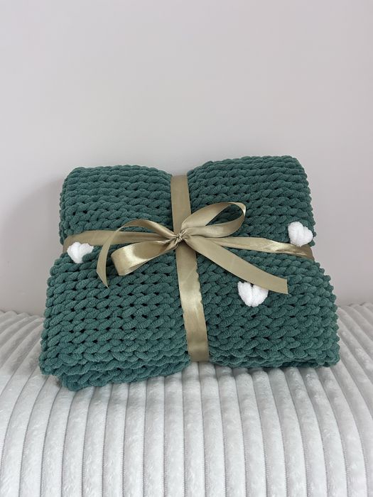 koc z włóczki alize puffy