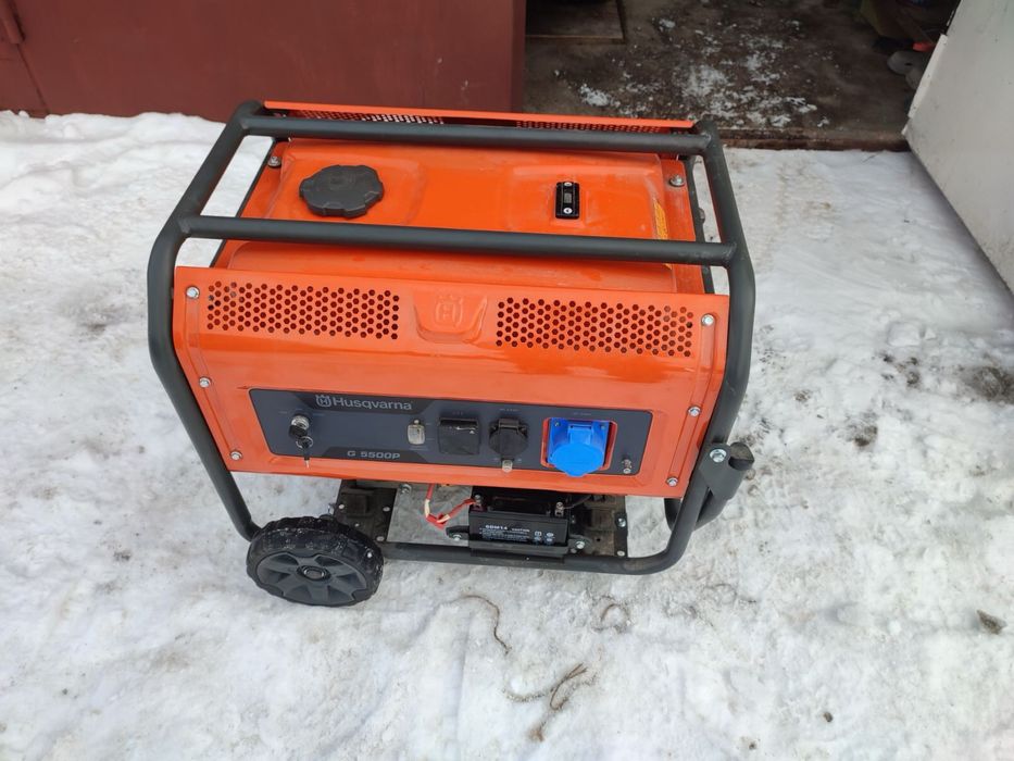 Бензиновий генератор Husqvarna G5500P