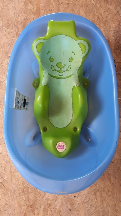 Ванночка детская с анатомической горкой OK baby