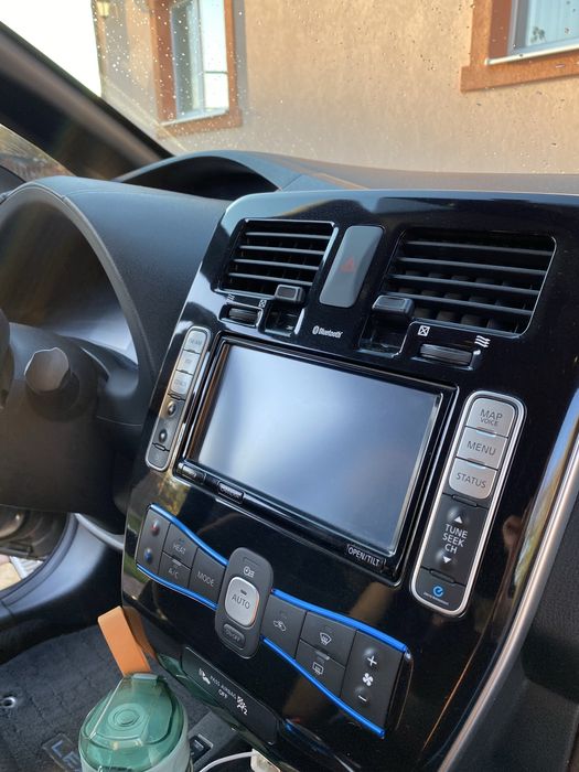Nissan leaf 2013р 24 квт/год