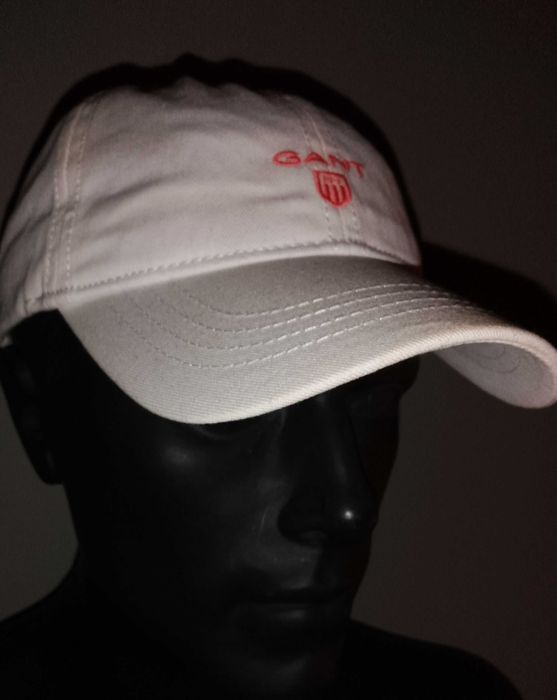 Czapka z daszkiem GANT biała unisex XL 56 -58 cm