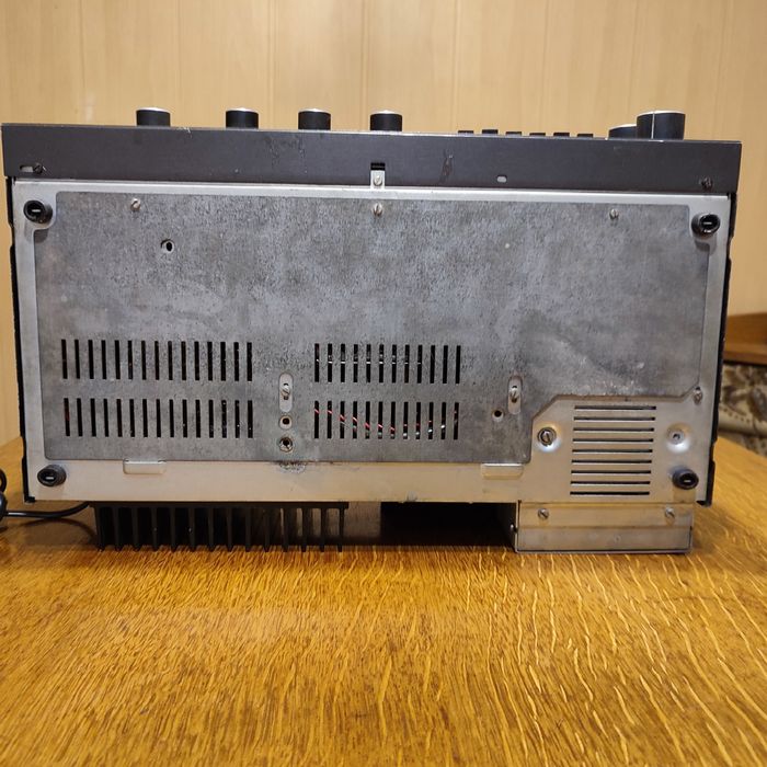 Amplituner unitra AT 9100 pod logiem Tsuba