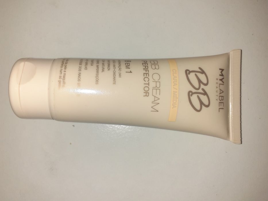 Cremes de rosto GARNIER- vario*s