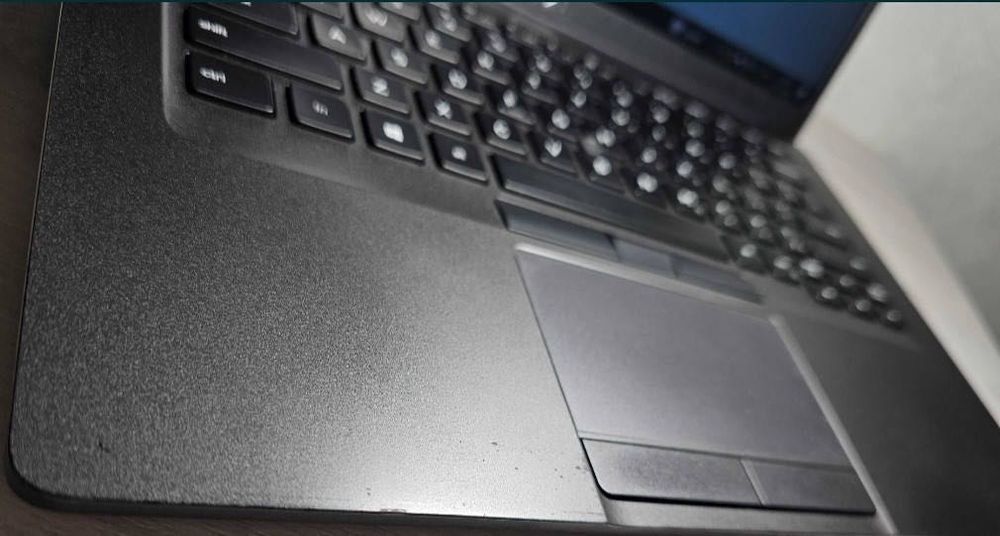 Б/В Ноутбук Dell Latitude 7480 / 14” 1920x1080 FullHD / i7-7600U / 16 ГБ / SSD 128 ГБ / Intel HD Graphics 620 / Клас А-