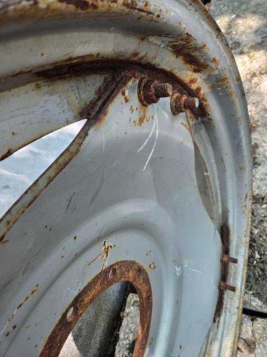 2 Koła rolnicze wąskie, uprawowe, felgi 42 cale