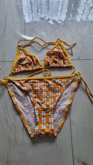 Віддам купальники