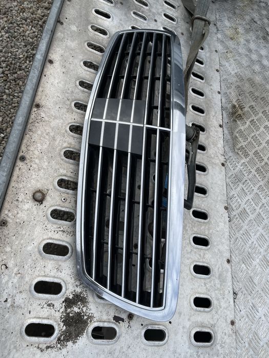 Mercedes w211 grill avantgarde distronic