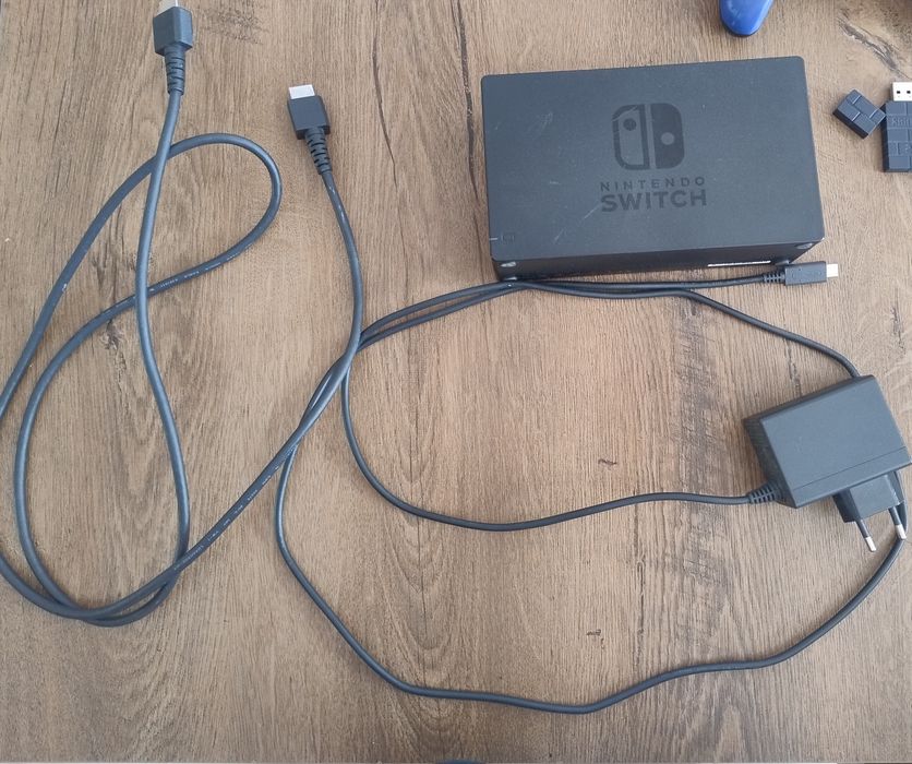 Nintendo switch v1 6gier i akcesoria